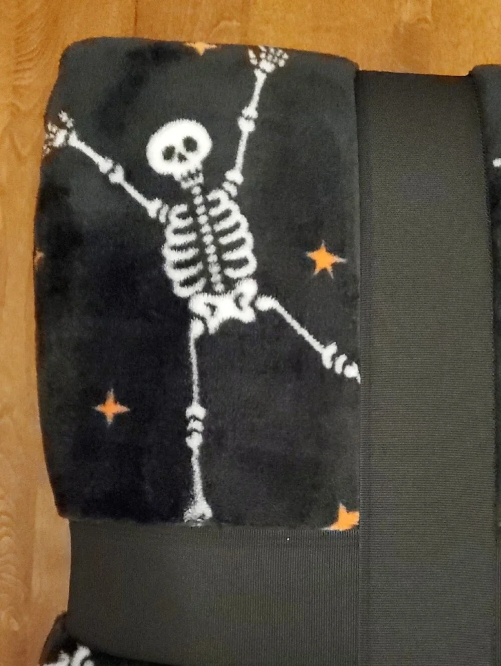 Black Halloween Skeleton Lounge Throw